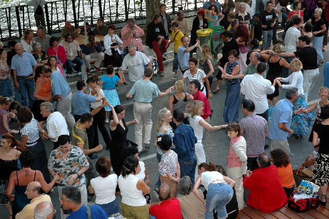 min 2006 08 08 paris plage 139